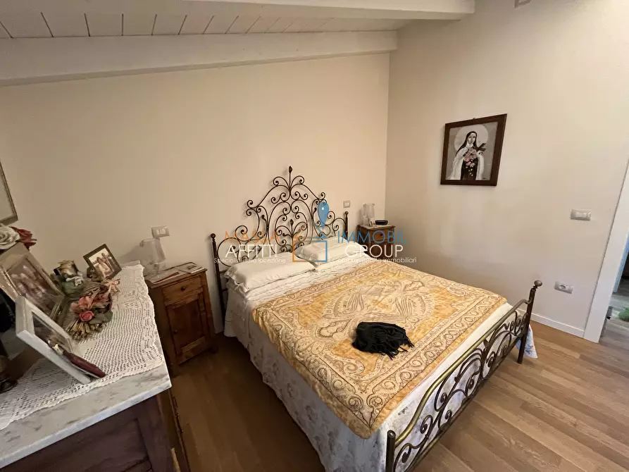 Immagine 14 di Villetta a schiera in vendita  in Via Felice Cavallotti 100 a Massa