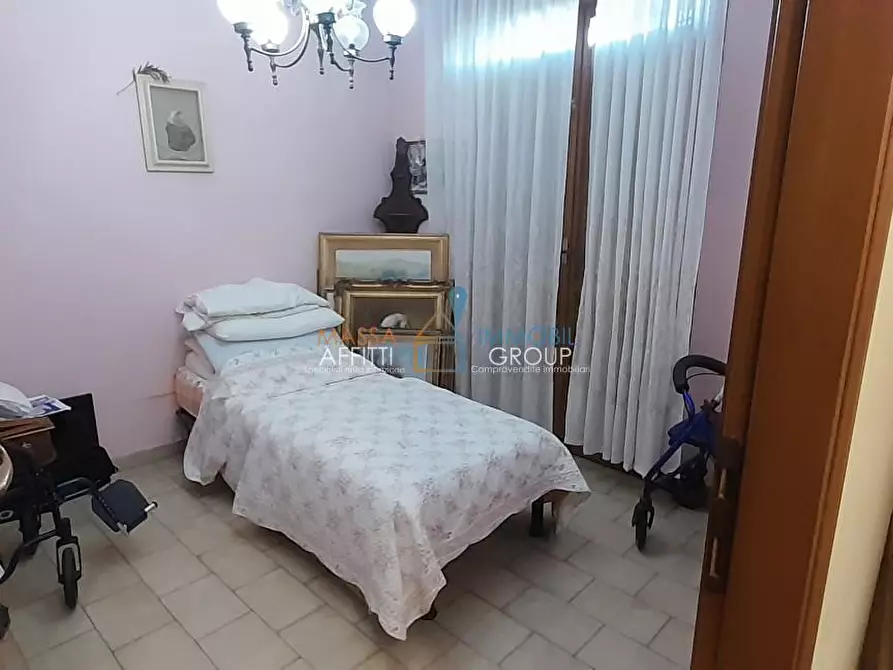 Immagine 13 di Quadrilocale in vendita  in Via Lungobrugiano 58 a Massa