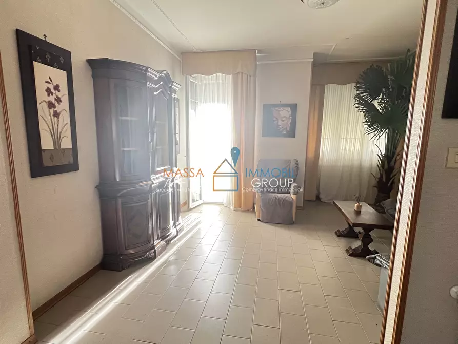 Immagine 2 di Pentalocale in vendita  in Via Galissano 11 a Carrara