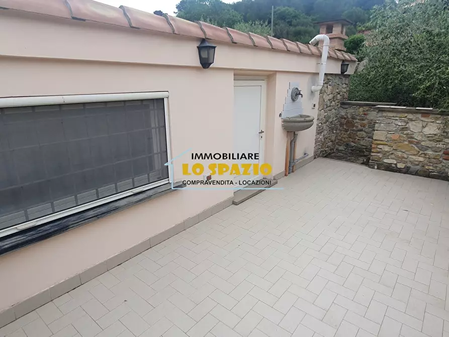 Immagine 18 di Villa in vendita  in via mezzacqua a Andora