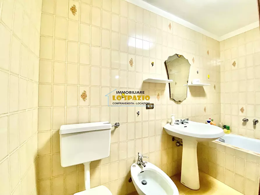 Immagine 45 di Villa in vendita  in via soprana 21 a Andora