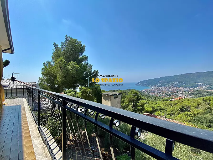 Immagine 37 di Quadrilocale in vendita  in Via Soprana 21 a Andora