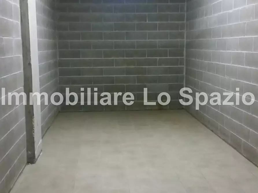 Immagine 2 di Garage in vendita  in via marco polo a Andora