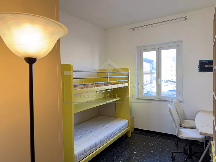 Immagine 16 di Quadrilocale in affitto  a Savona