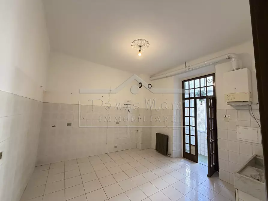 Immagine 23 di Quadrilocale in vendita  a Vado Ligure