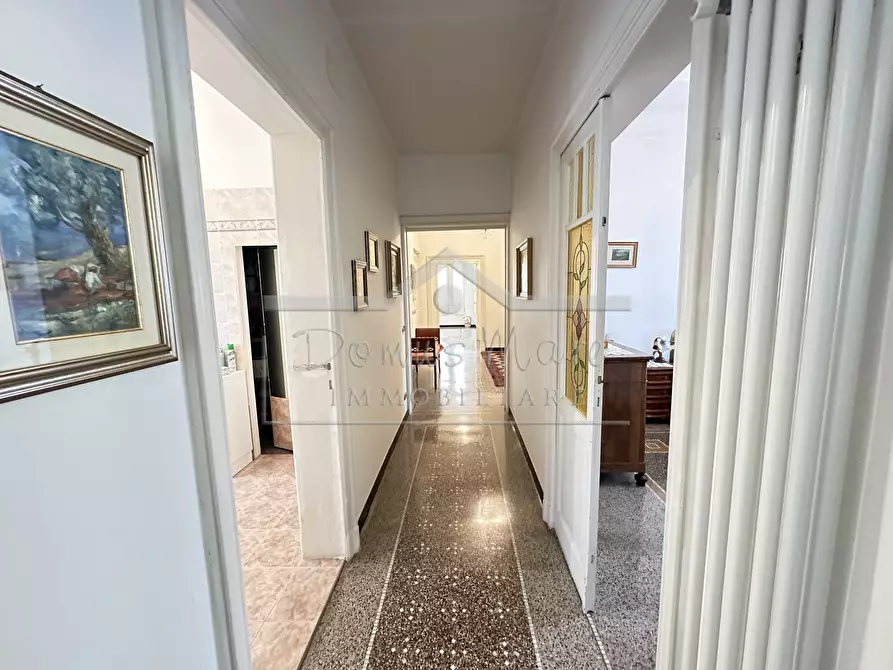 Immagine 13 di Pentalocale in vendita  in Piazza del Popolo 3 a Savona