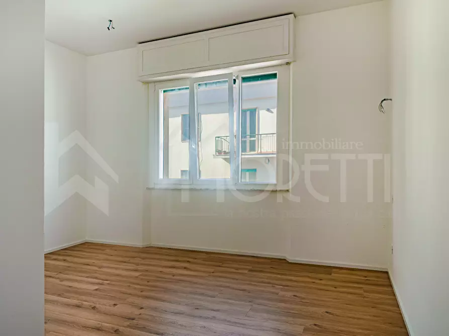 Immagine 48 di Pentalocale in vendita  in Via Costanzo Ebat a Livorno