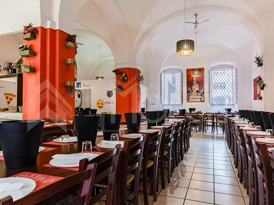 Immagine 17 di Locale commerciale in vendita  in Via Traversa a Livorno