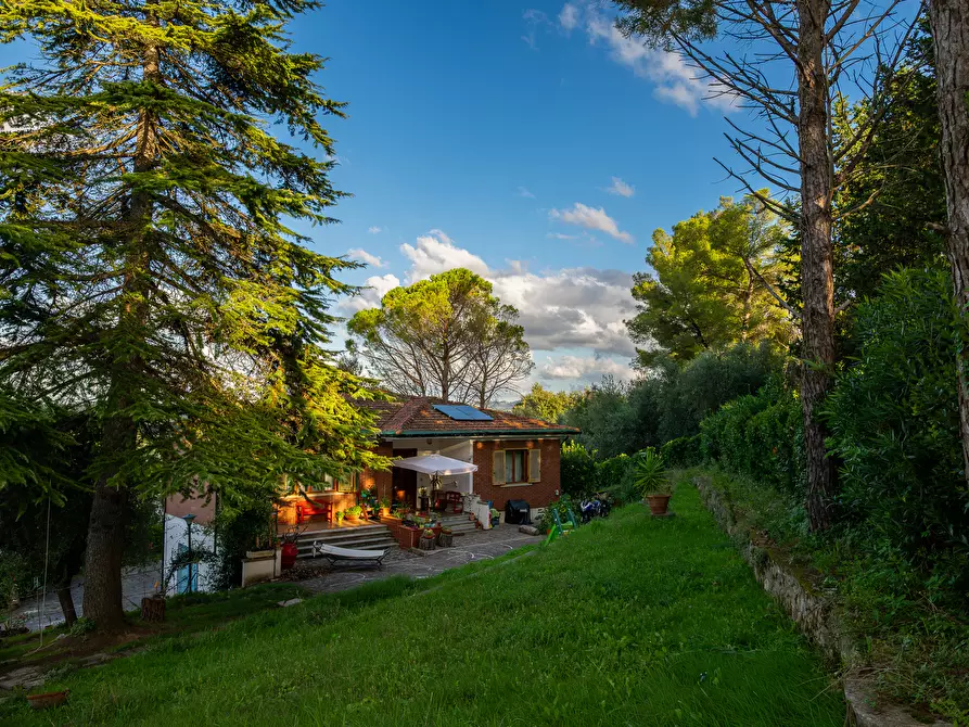 Immagine 24 di Villa in vendita  in Via Delle Corti a Collesalvetti