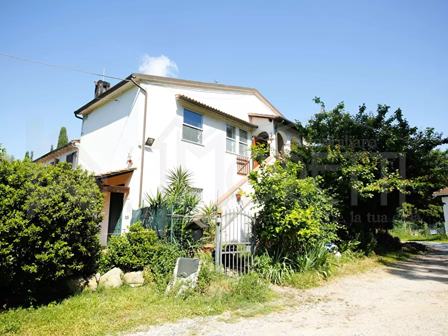 Immagine 1 di Porzione di casa in vendita  in Via di Montecandoli a Livorno