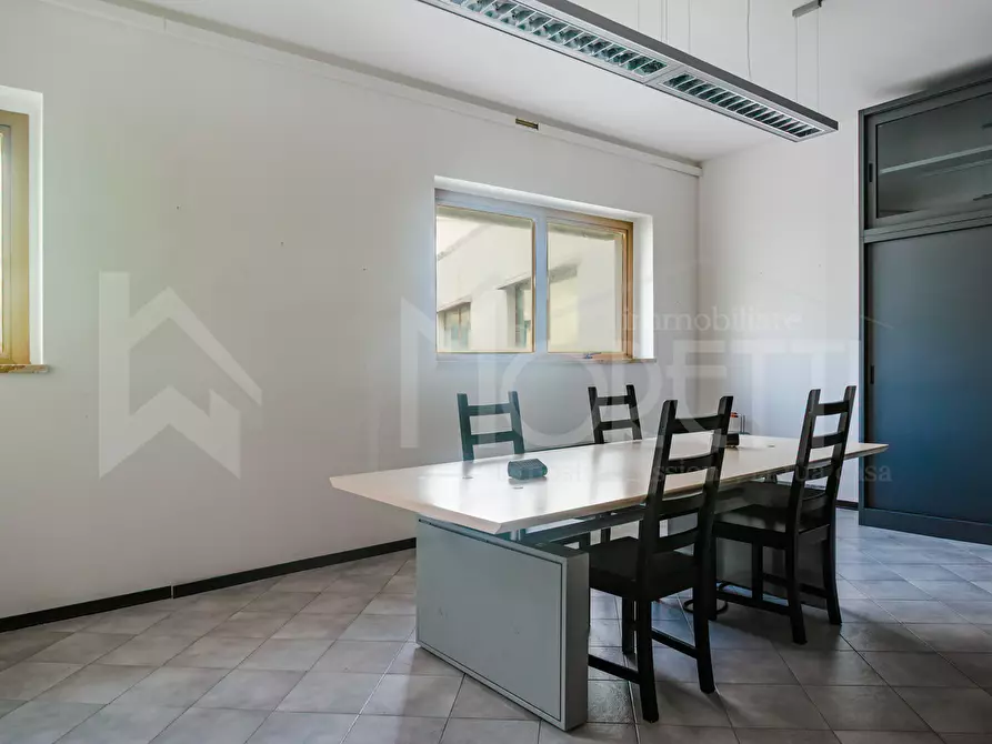 Immagine 2 di Ufficio in affitto  in Via Martin Luther King a Livorno