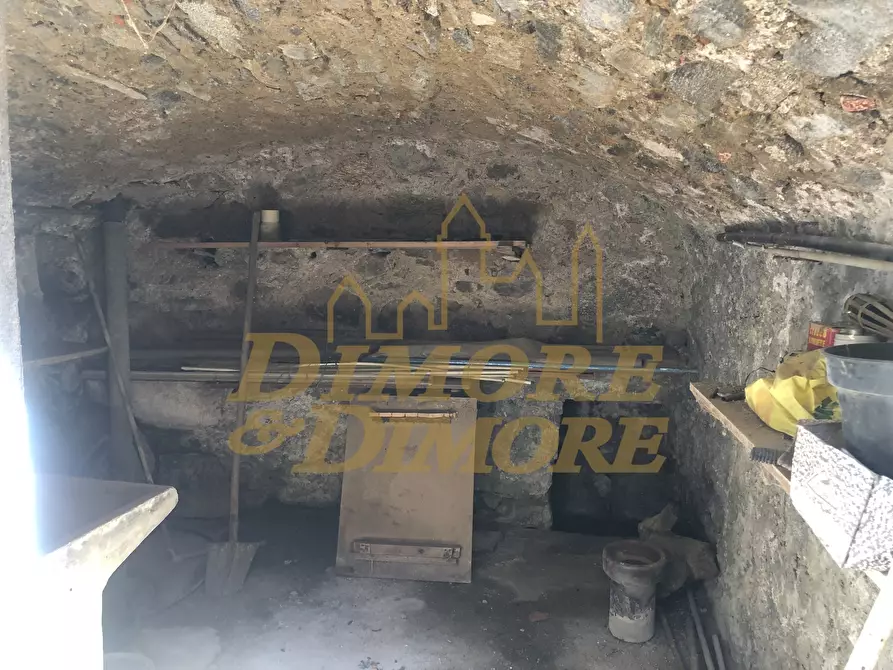 Immagine 17 di Porzione di casa in vendita  in Via Umberto I 20 a Colazza