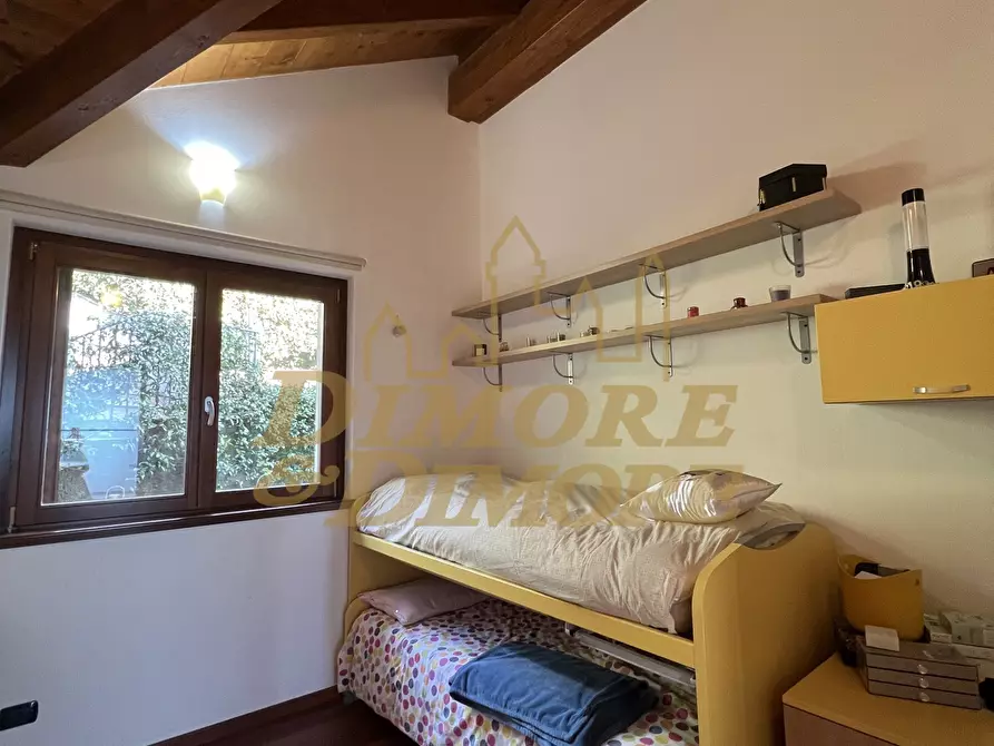 Immagine 25 di Quadrilocale in vendita  a Maccagno Con Pino E Veddasca