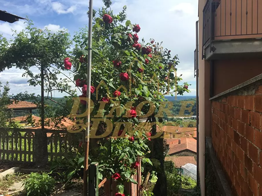 Immagine 3 di Porzione di casa in vendita  in Via Umberto I 20 a Colazza