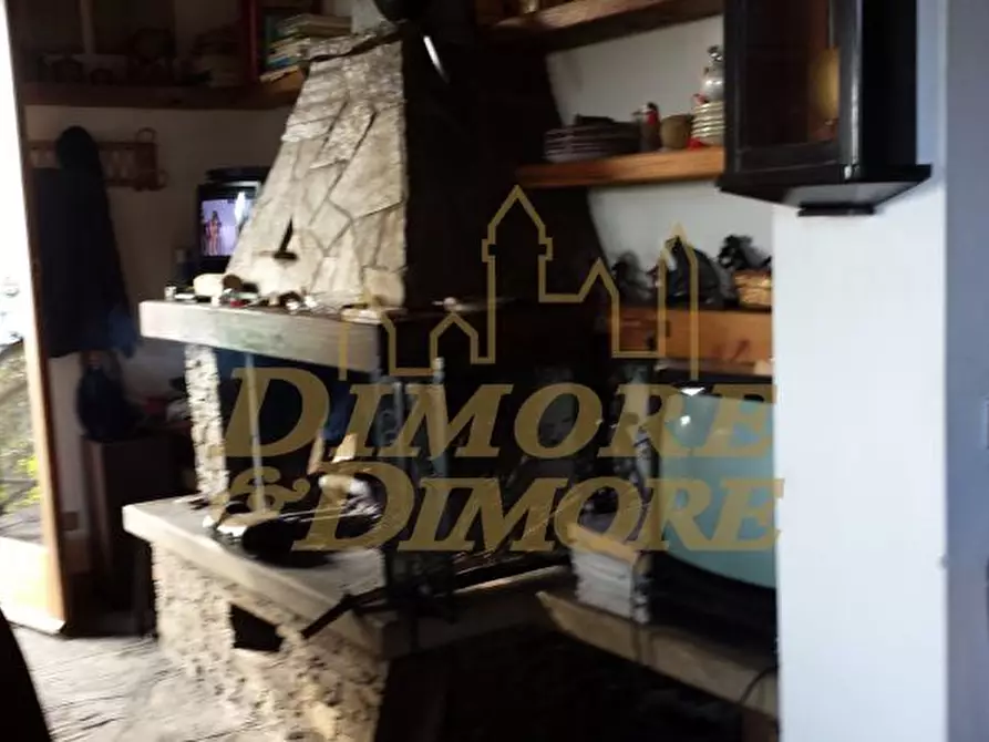 Immagine 21 di Casa indipendente in vendita  a Caprezzo