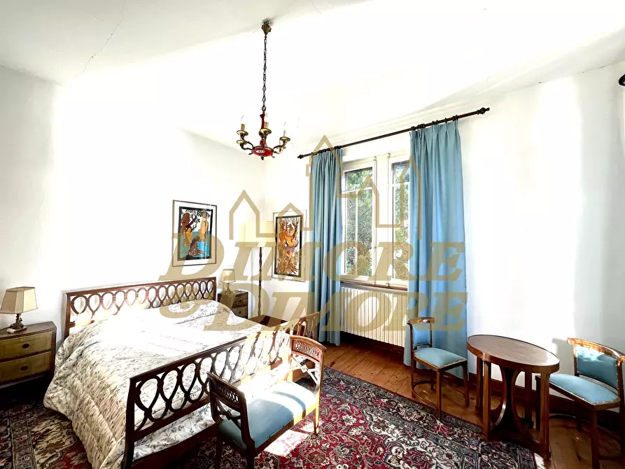 Immagine 37 di Villa in vendita  in Viale Garibaldi 68 a Maccagno Con Pino E Veddasca