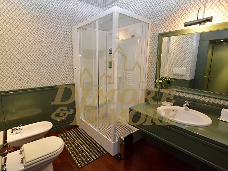 Immagine 57 di Villa in vendita  a Ranco