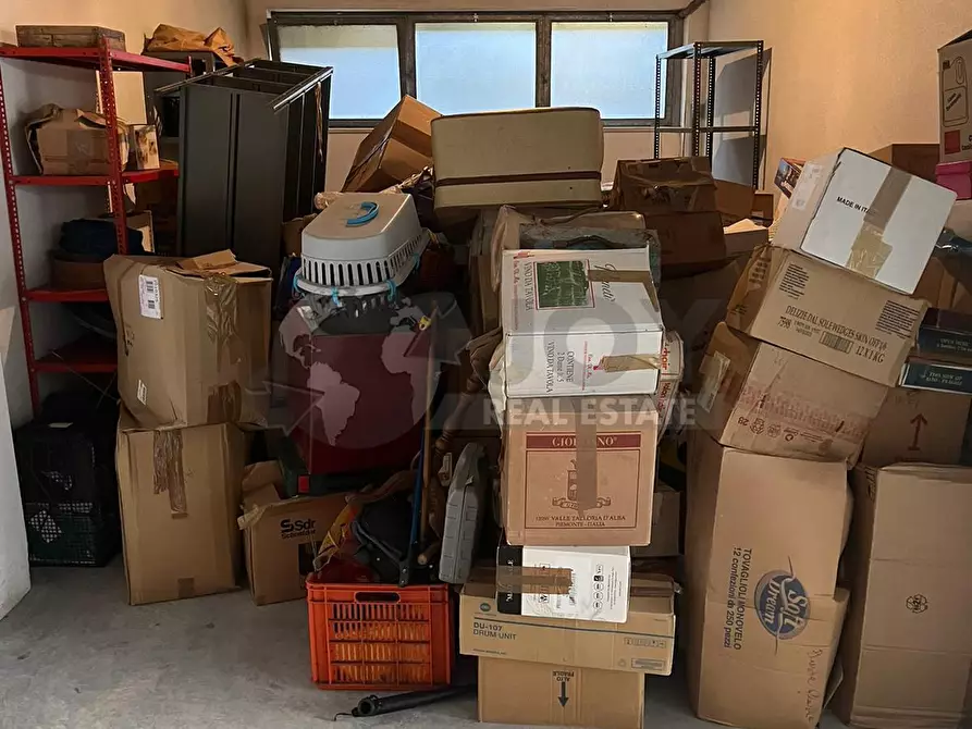 Immagine 3 di Garage in vendita  in Via Enzo Estrafallaces 2 a Lecce