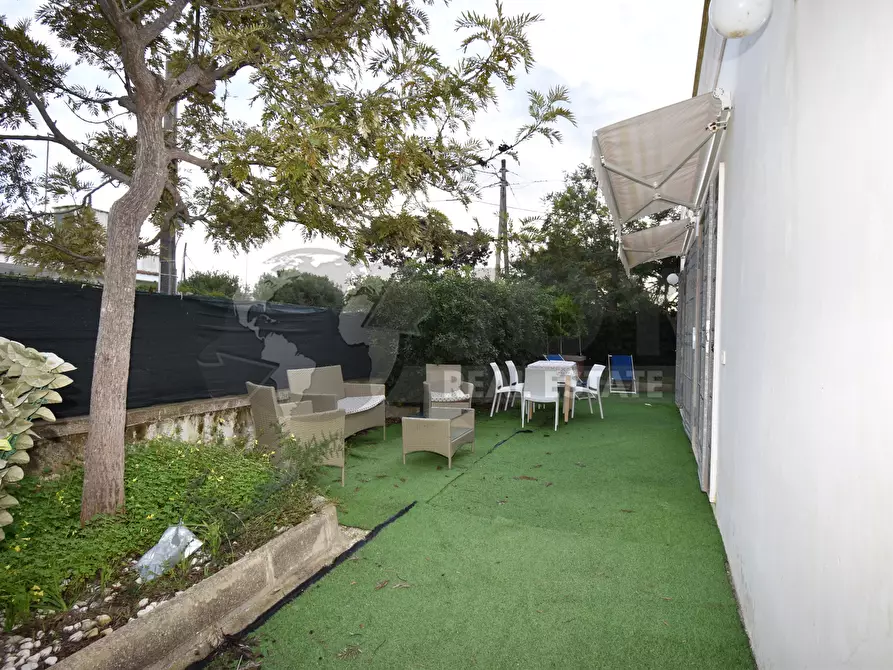 Immagine 5 di Villa in vendita  in Via Pianosa 1 a Lecce