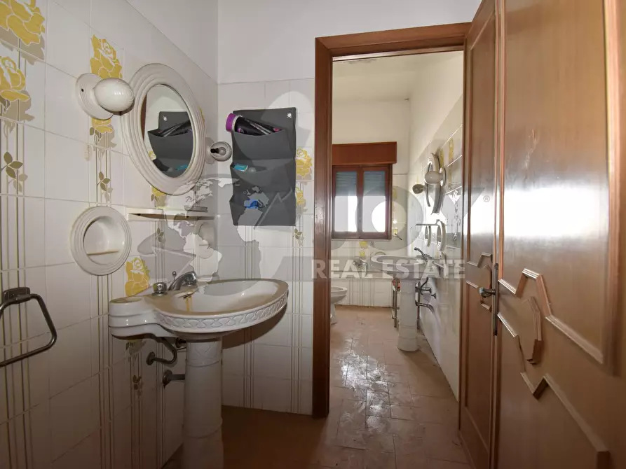 Immagine 24 di Appartamento in vendita  in via maremonti 50 a Campi Salentina