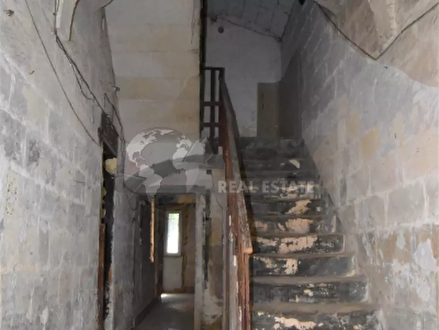 Immagine 40 di Palazzo in vendita  in Via Gorizia 35 a Lecce