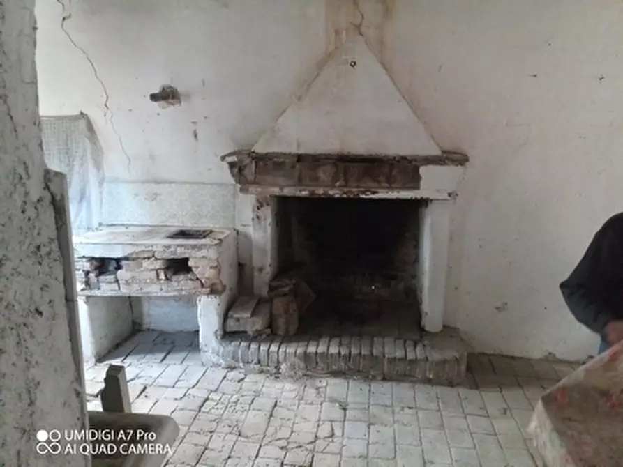 Immagine 4 di Porzione di casa in vendita  in VIA DEI SOSPIRI a Treglio