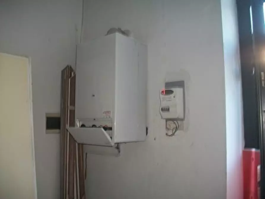 Immagine 16 di Locale commerciale in affitto  in VIA VALERA a Lanciano