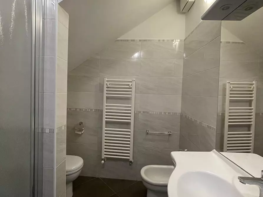 Immagine 12 di Bilocale in vendita  in Centro a Alassio