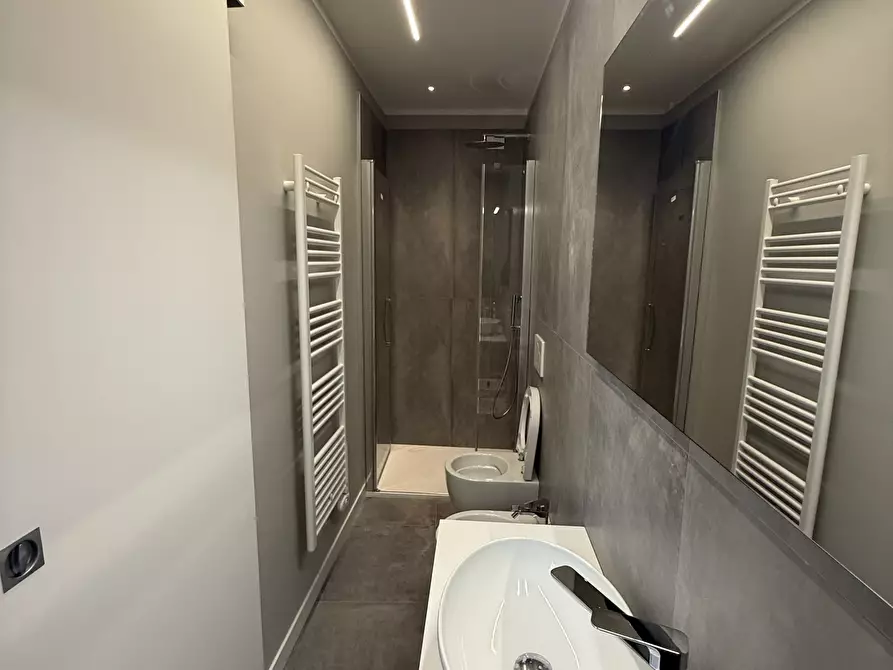 Immagine 10 di Quadrilocale in vendita  in Via Dante a Alassio