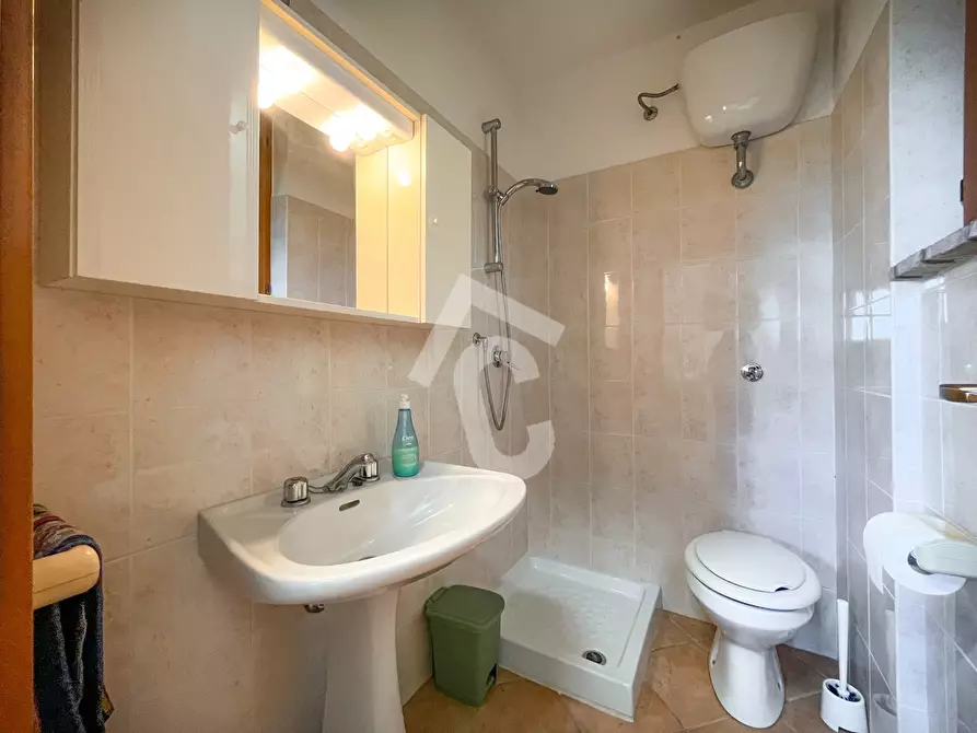 Immagine 21 di Rustico / casale in vendita  a Jesi