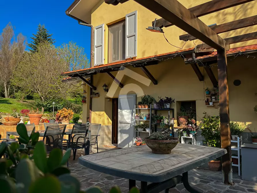 Immagine 8 di Rustico / casale in vendita  a Rosora