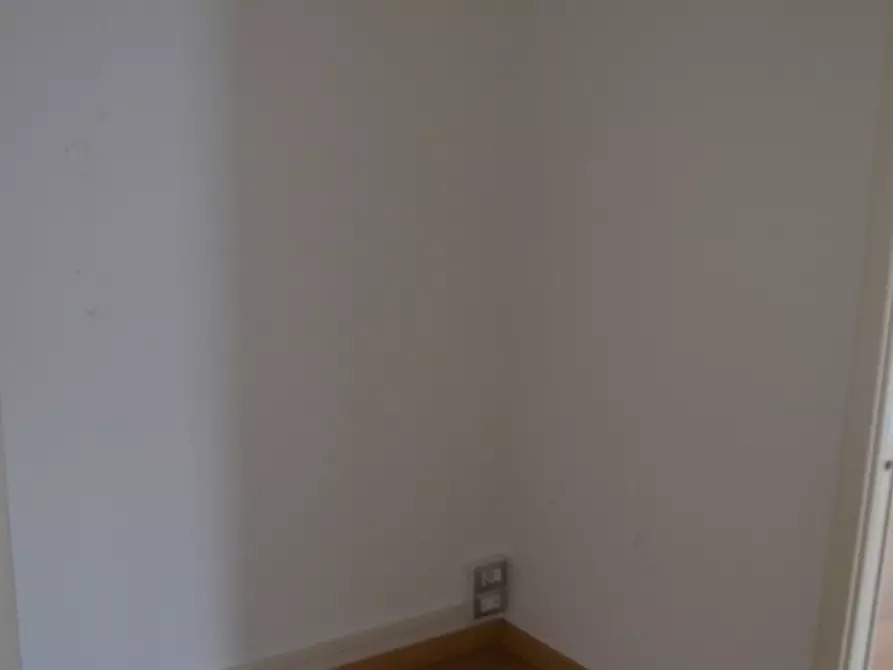 Immagine 2 di Appartamento in vendita  a Jesi