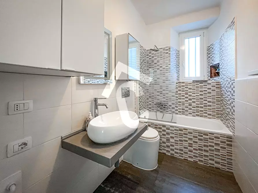 Immagine 10 di Appartamento in vendita  a Jesi