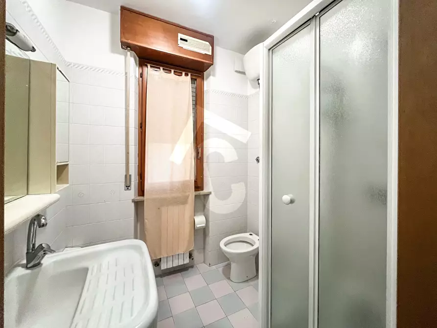 Immagine 16 di Appartamento in vendita  a Jesi