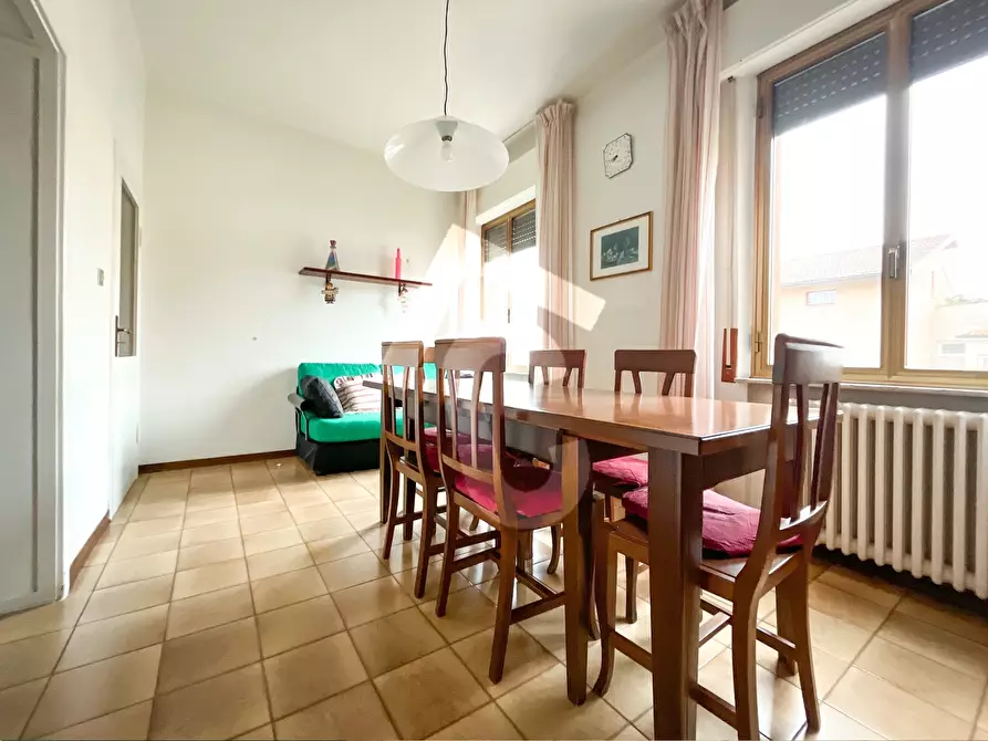 Immagine 2 di Palazzo in vendita  a Jesi