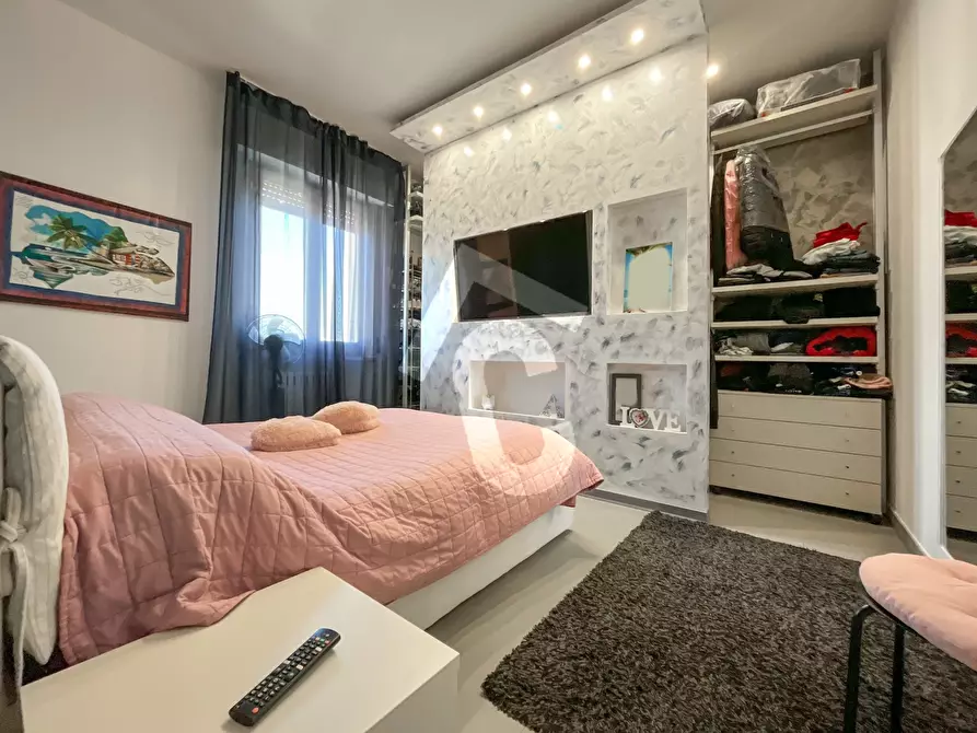 Immagine 11 di Appartamento in vendita  a Jesi