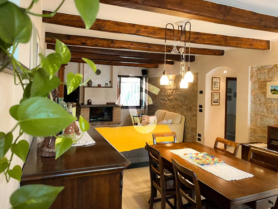 Immagine 14 di Casa bifamiliare in vendita  a Castelbellino