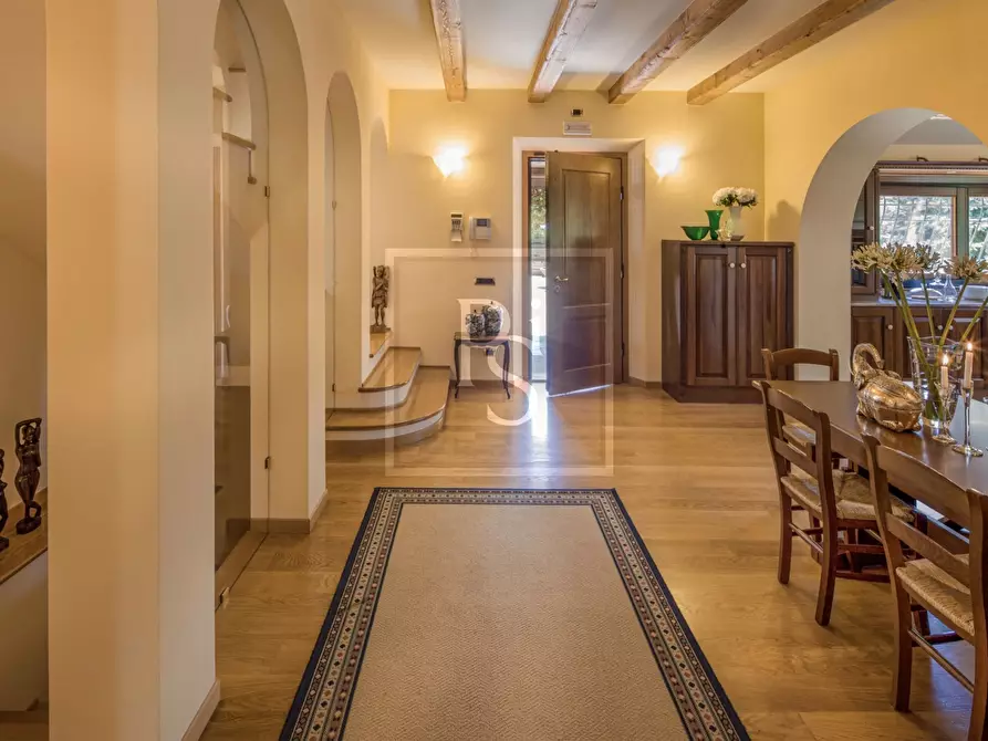 Immagine 8 di Villa in vendita  a Senigallia