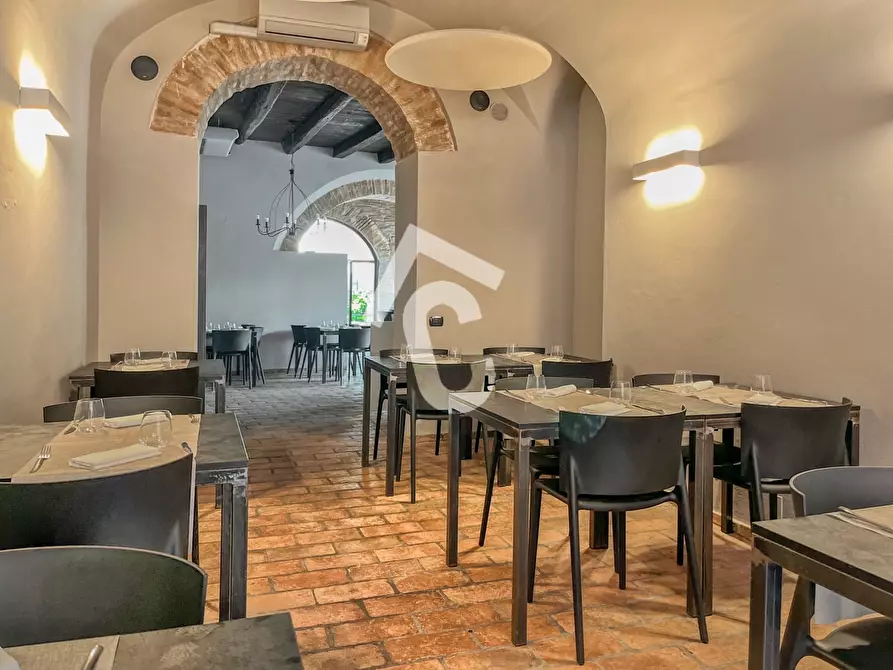 Immagine 5 di Bar / Ristorante in vendita  a Jesi