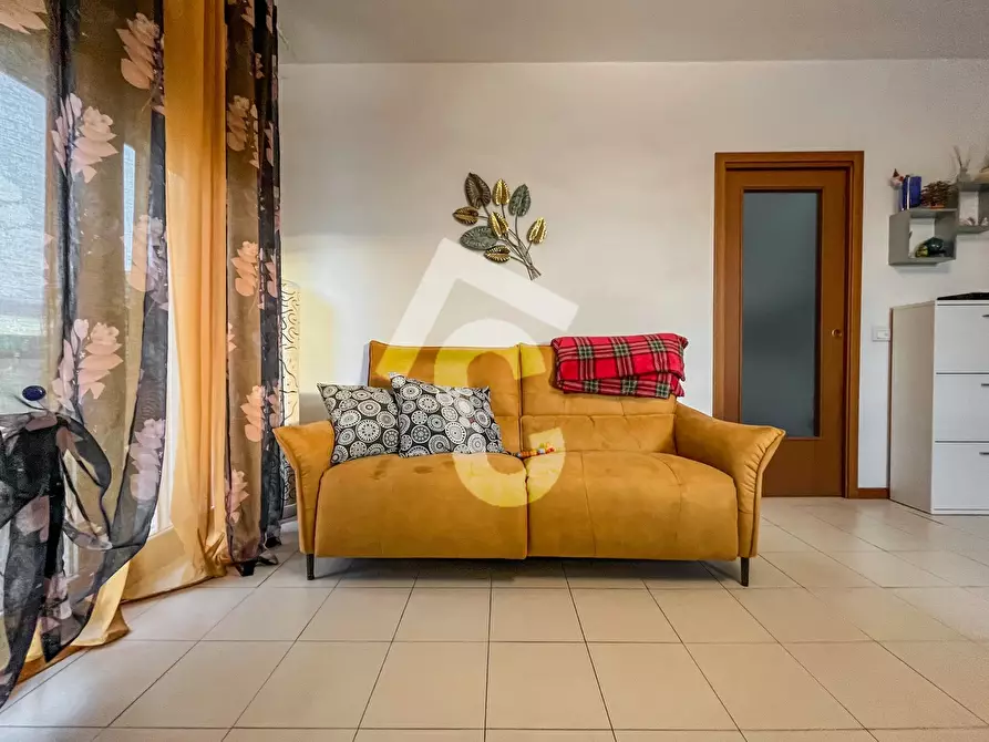 Immagine 3 di Quadrilocale in vendita  a Castelbellino