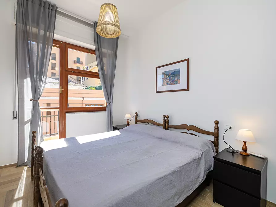 Immagine 14 di Bilocale in affitto  in Via Torino a Finale Ligure