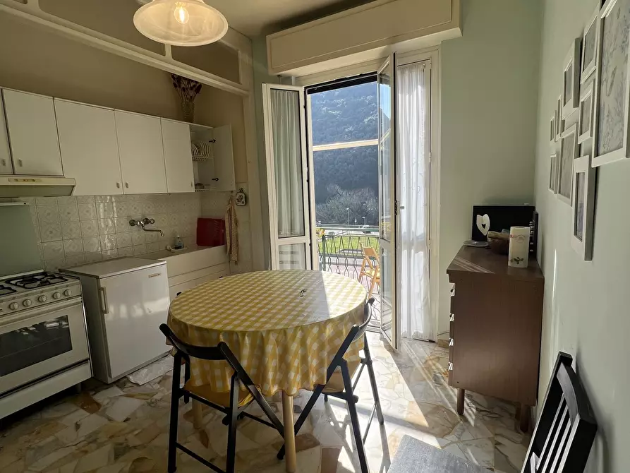 Immagine 9 di Bilocale in vendita  in Via Cesare Abba a Finale Ligure