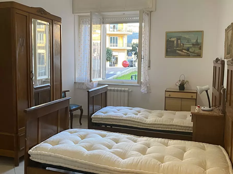 Immagine 2 di Trilocale in affitto  in Corso Europa 79 a Finale Ligure