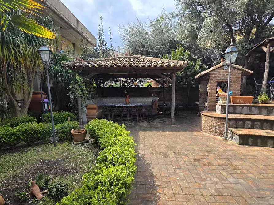 Immagine 27 di Villa in vendita  a Aci Castello