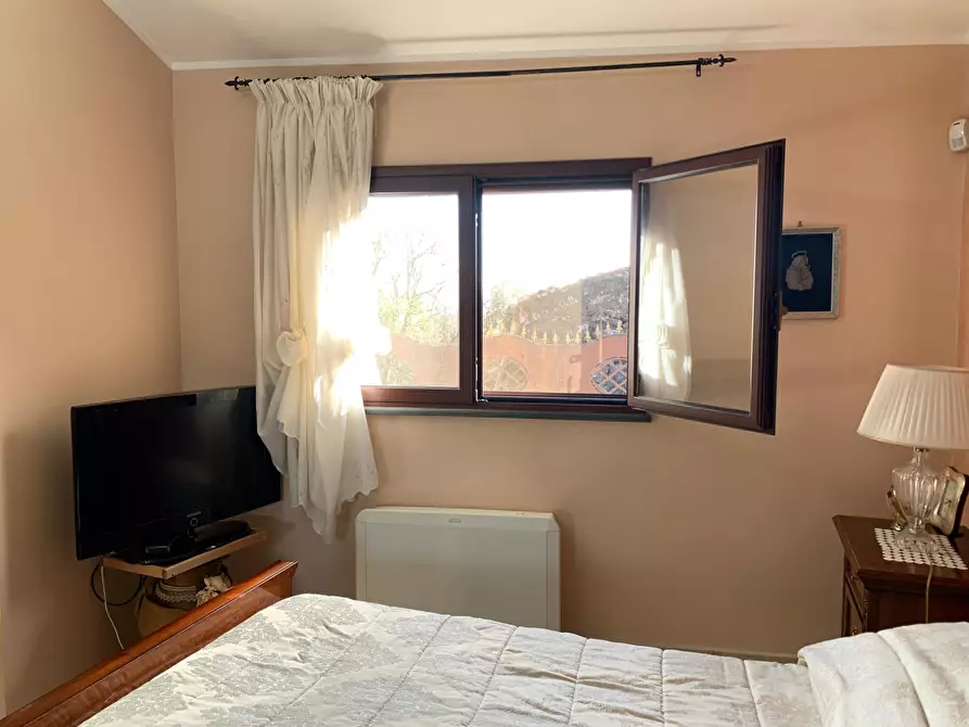 Immagine 13 di Villa in vendita  a Mascalucia