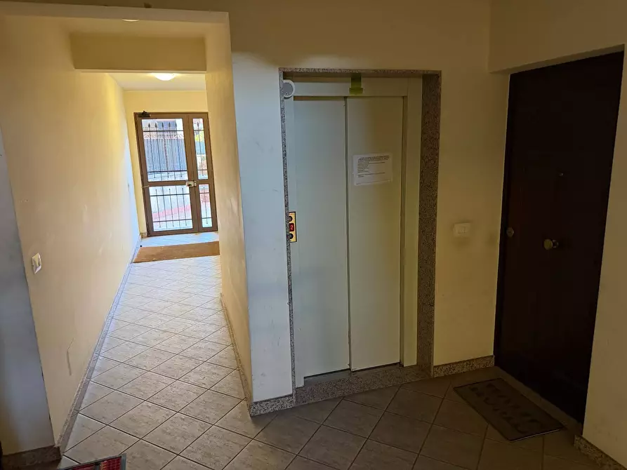Immagine 20 di Mansarda in vendita  a Tremestieri Etneo