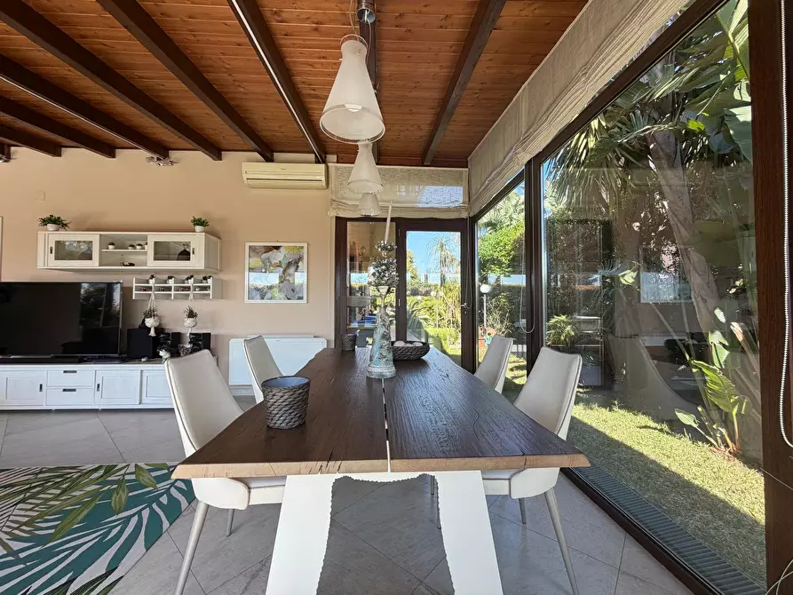 Immagine 14 di Villa in vendita  a Sant'agata Li Battiati