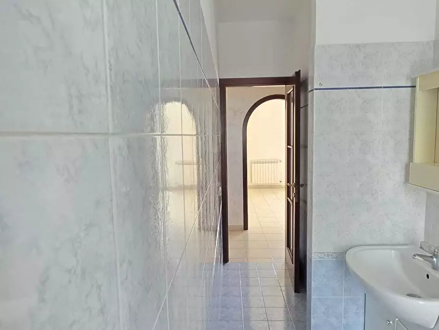 Immagine 24 di Appartamento in vendita  a Tremestieri Etneo