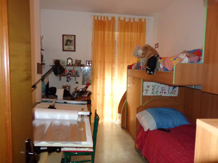 Immagine 5 di Appartamento in vendita  in Via Paradiso 10 a Genova