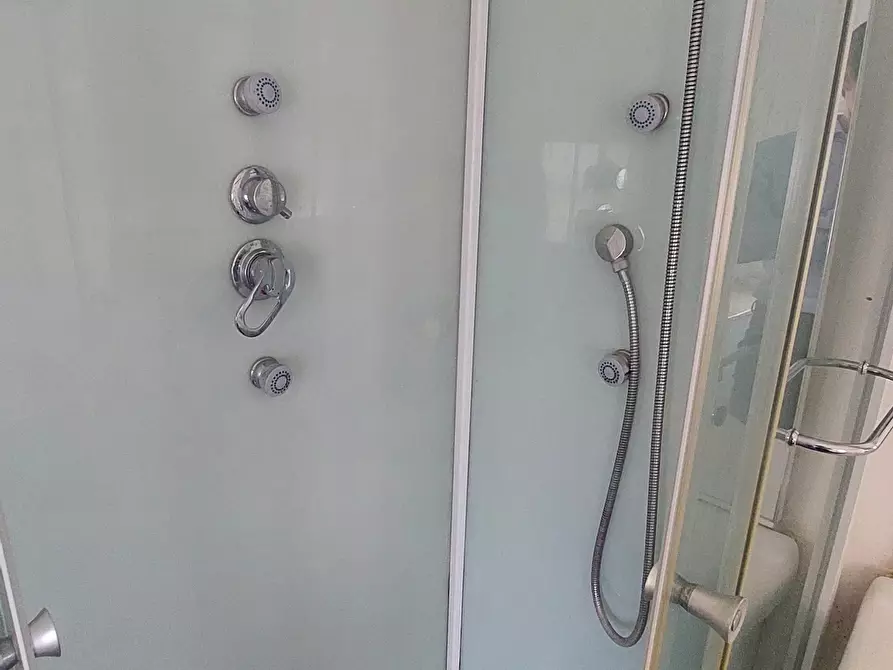 Immagine 22 di Bilocale in vendita  in Vico Squarciafico a Genova